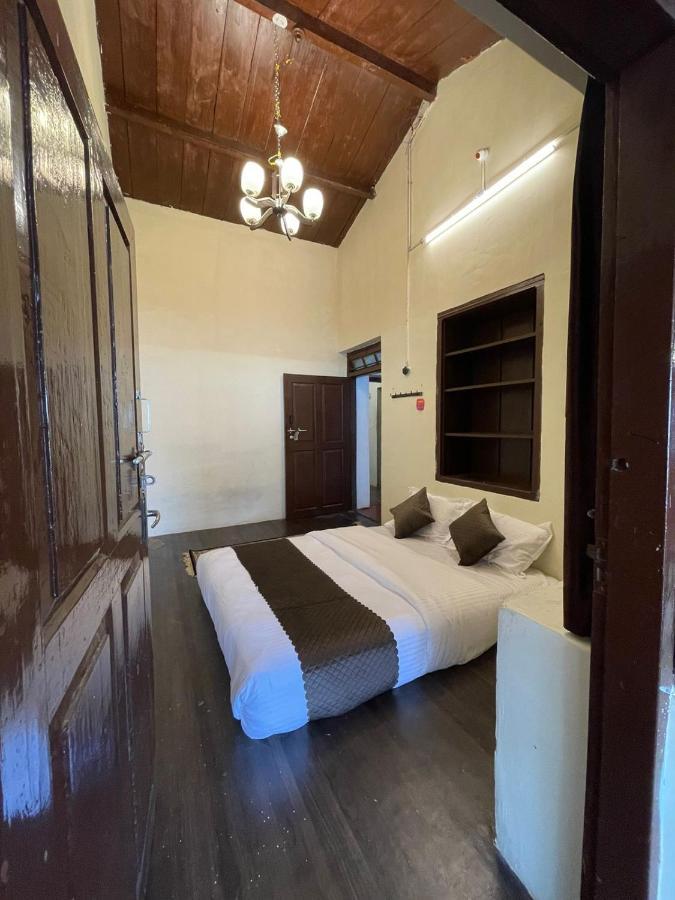 Sandy Holiday Home 5 Bhk Ooty Buitenkant foto